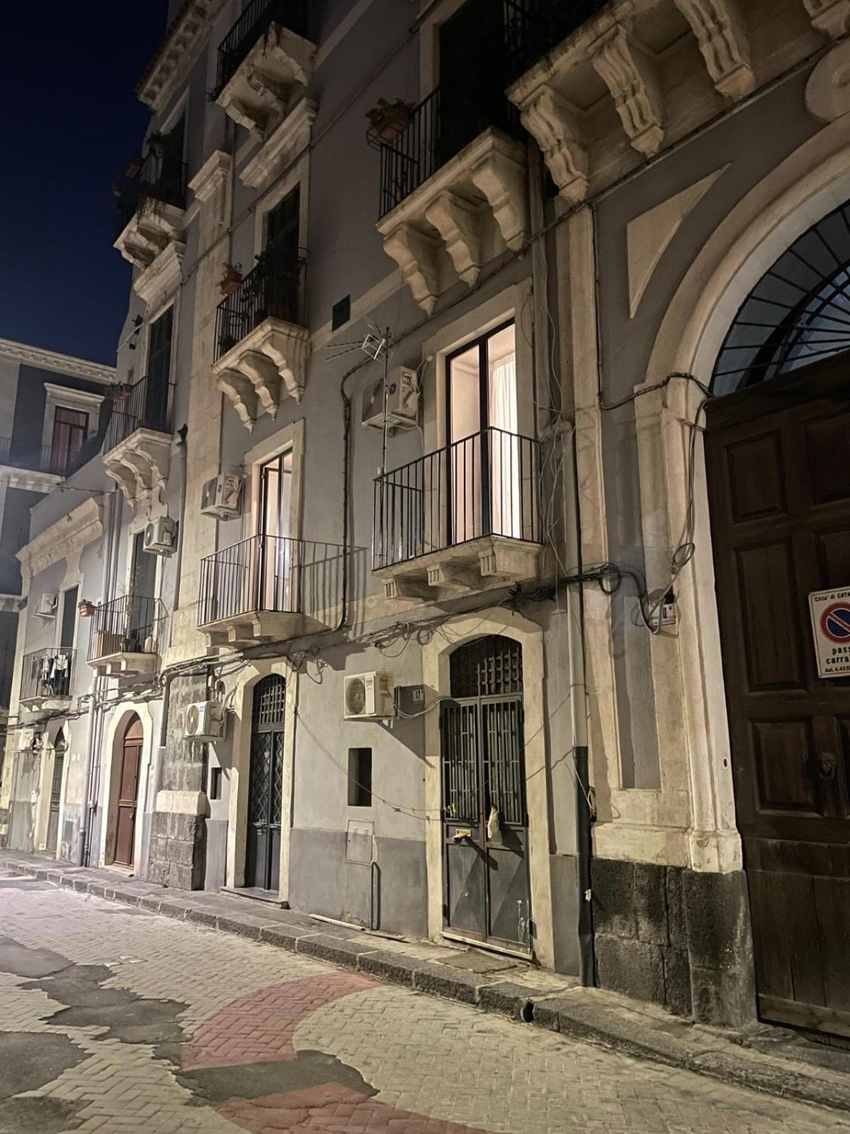 La Casa Di Carta Al Duomo Apartman Catania-Fontanarossai nemzetközi repülőtér Kültér fotó